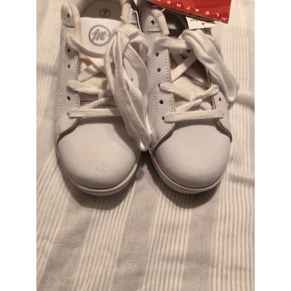 MacGregor White Vintage Women's Court Lace Up Tennis Shoes Size 7 - Picture 2 of 10